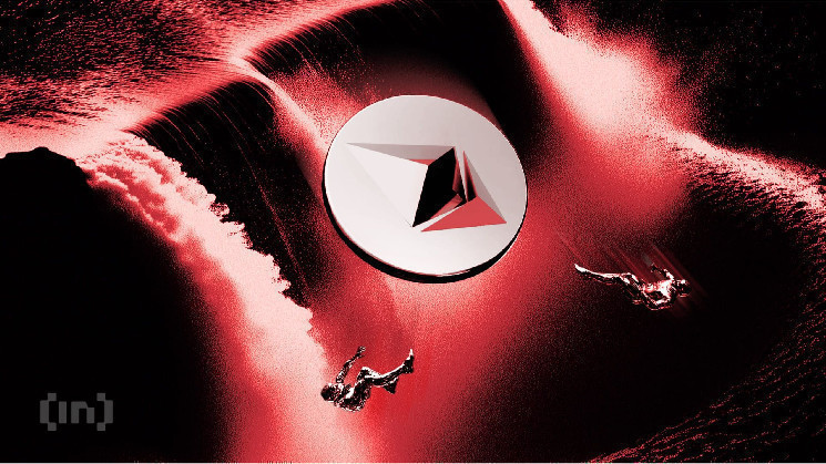 Ethereum faces a 95% decline in revenue during a shift in tier 2 and NFT trends