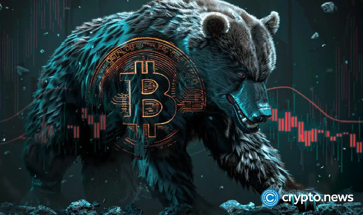 Bitcoin suffocated by "greater sell-side pressure" from short-term holders: Report