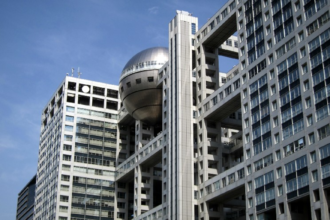 Ripple Supporter Kitao approaches Fuji Board Sheet