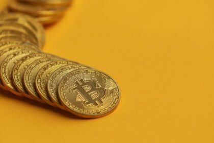 LMACD indicator reveals where the Bitcoin price is after rejection starting at $97,000