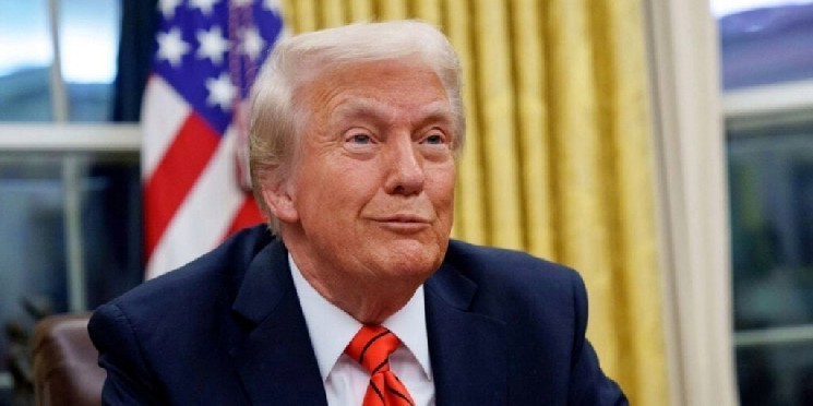 Trump says the Fed's chair "is not in love with me" as the crypto market soars