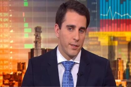 The first massive purchase arrives today from a well-known investor who announced he would buy $1 billion worth of Bitcoin