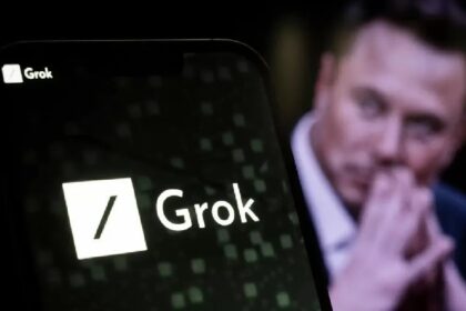 "When will Bitcoin reach $400,000?" Grok thought for 19 minutes and gave the answer.