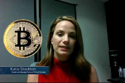 Famous analyst Katie Stockton commented on Bitcoin and XRP prices