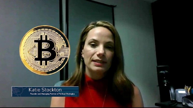 Famous analyst Katie Stockton commented on Bitcoin and XRP prices